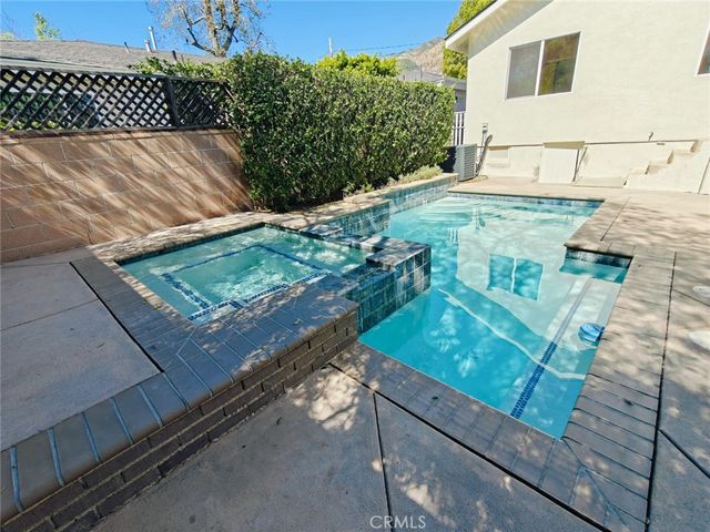 30 Victoria Lane, Sierra Madre, CA 91024