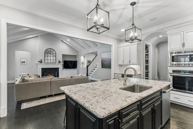 4208A Farrar Avenue, Nashville, TN 37215