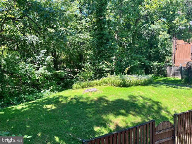 5822 JACKSONS OAK CT, Burke, VA 22015