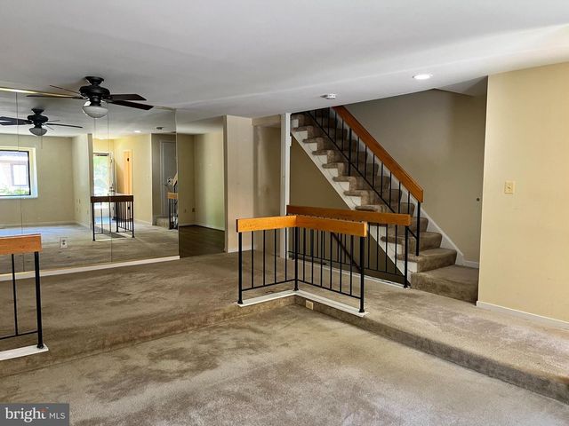 5822 JACKSONS OAK CT, Burke, VA 22015