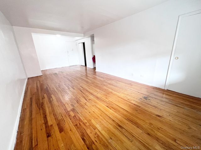 38-25 Parsons Boulevard 5A, Flushing, NY 11354