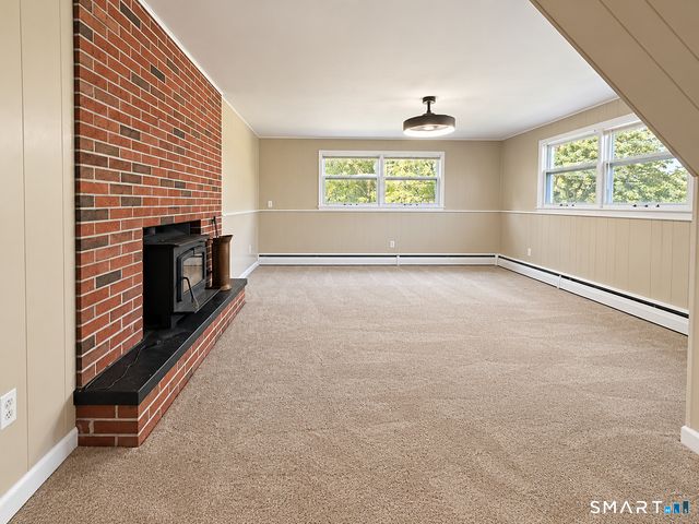 18 Overlook Road, Ledyard, CT 06335