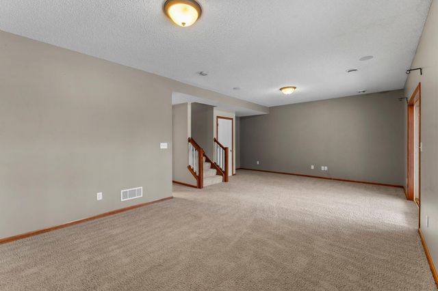 551 Stonewood Lane, Burnsville, MN 55306