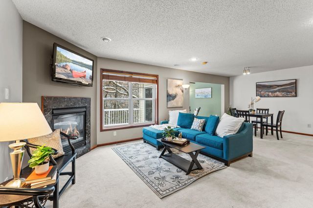 551 Stonewood Lane, Burnsville, MN 55306