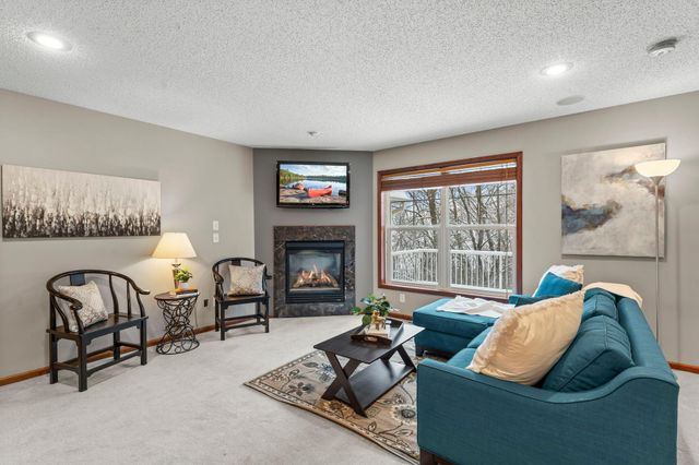 551 Stonewood Lane, Burnsville, MN 55306