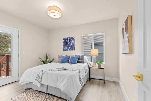 2200 7th Ave, Sacramento, CA 95818