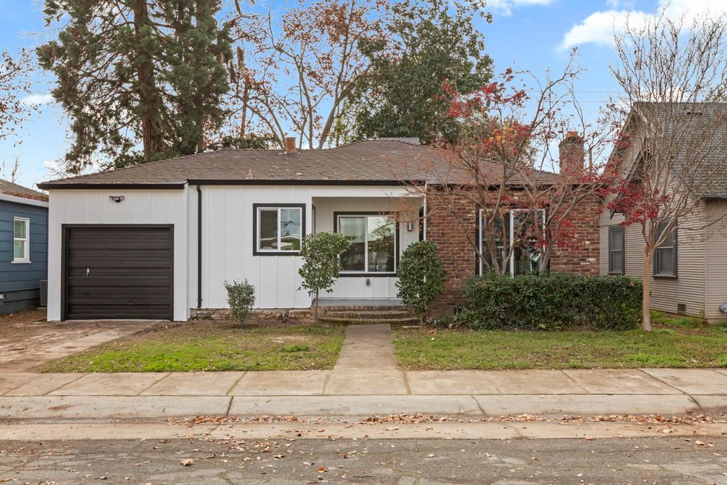 2200 7th Ave, Sacramento, CA 95818