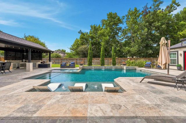 2319 Red Fox Drive, Missouri City, TX 77459