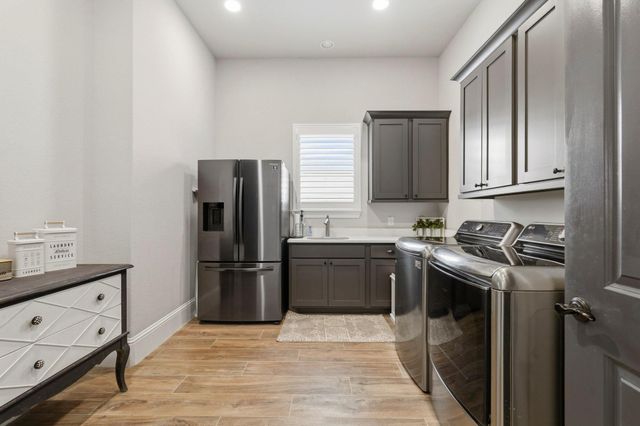 2319 Red Fox Drive, Missouri City, TX 77459