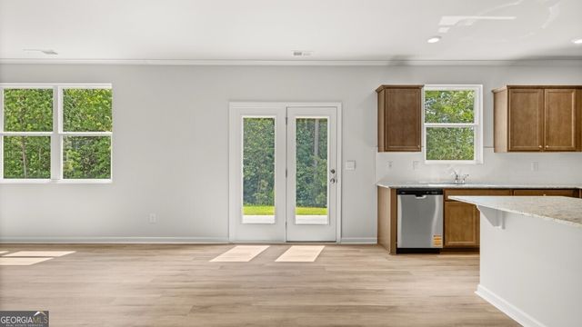 118 Crooked Lake Park, Villa Rica, GA 30180