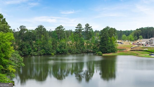 118 Crooked Lake Park, Villa Rica, GA 30180