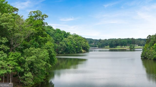 118 Crooked Lake Park, Villa Rica, GA 30180