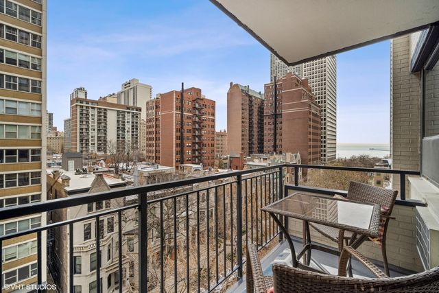 33 E CEDAR Street 8H, Chicago, IL 60611