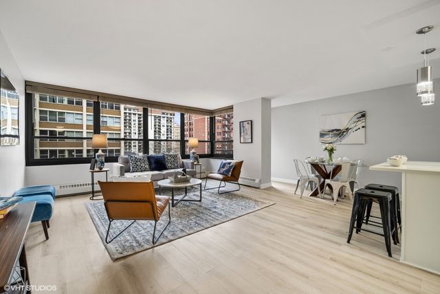 33 E CEDAR Street 8H, Chicago, IL 60611