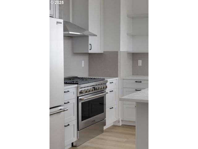 1128 Ne SEASCAPE Ave, Depoe Bay, OR 97341