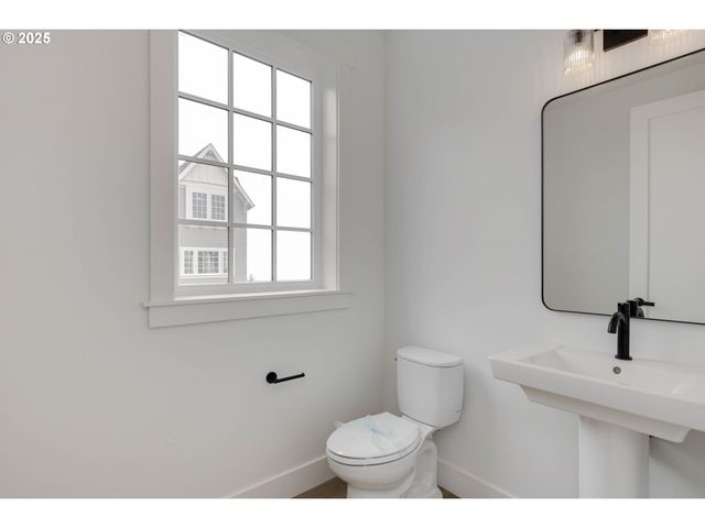 1128 Ne SEASCAPE Ave, Depoe Bay, OR 97341