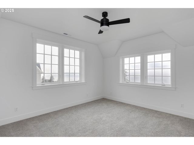 1128 Ne SEASCAPE Ave, Depoe Bay, OR 97341