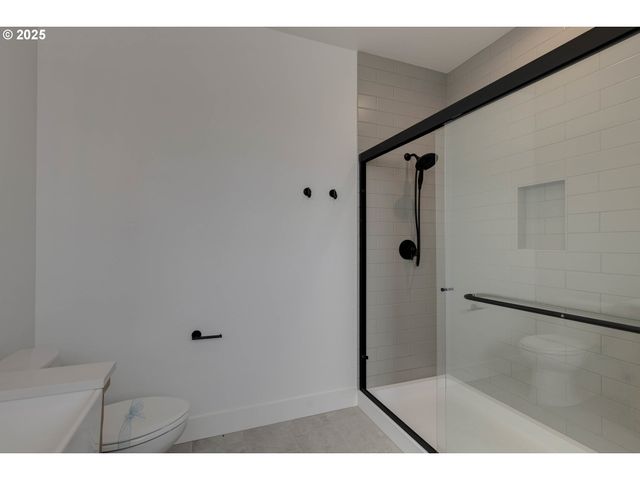 1128 Ne SEASCAPE Ave, Depoe Bay, OR 97341