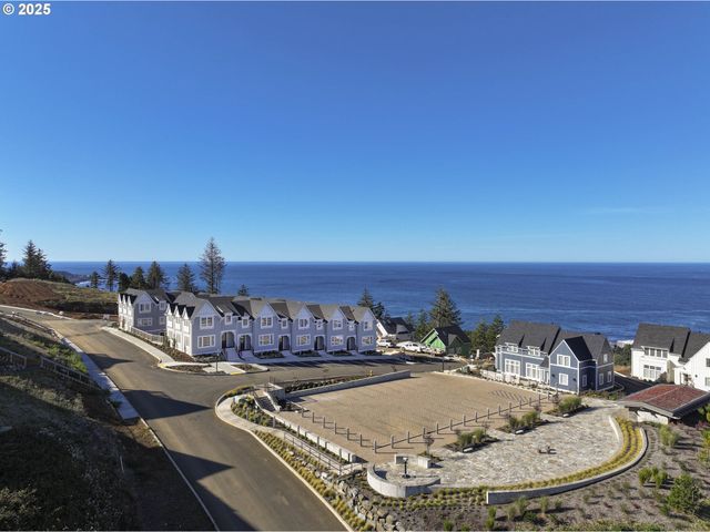 1128 Ne SEASCAPE Ave, Depoe Bay, OR 97341