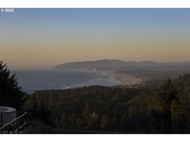 1128 Ne SEASCAPE Ave, Depoe Bay, OR 97341