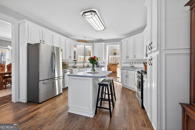 56 Walnut Ridge Drive, Hoschton, GA 30548