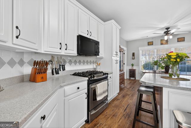 56 Walnut Ridge Drive, Hoschton, GA 30548