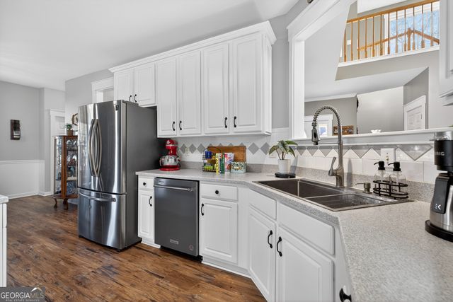 56 Walnut Ridge Drive, Hoschton, GA 30548