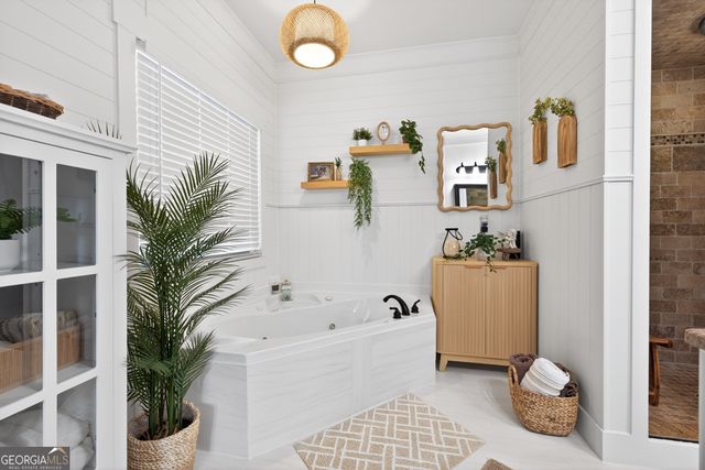 56 Walnut Ridge Drive, Hoschton, GA 30548