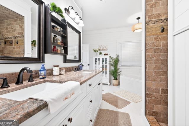 56 Walnut Ridge Drive, Hoschton, GA 30548