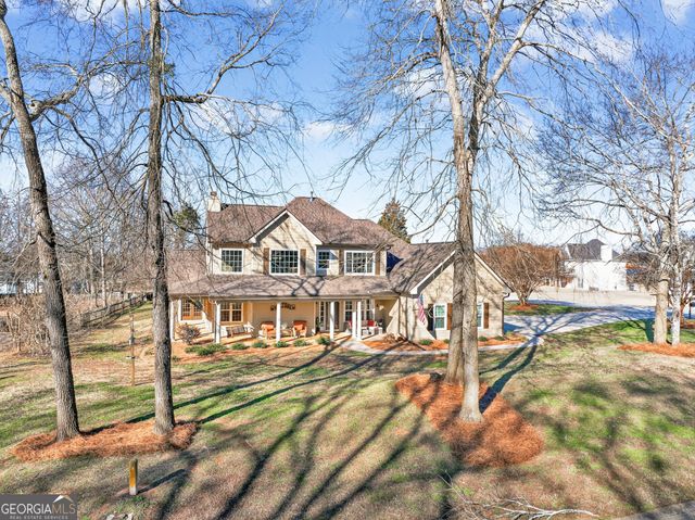 56 Walnut Ridge Drive, Hoschton, GA 30548