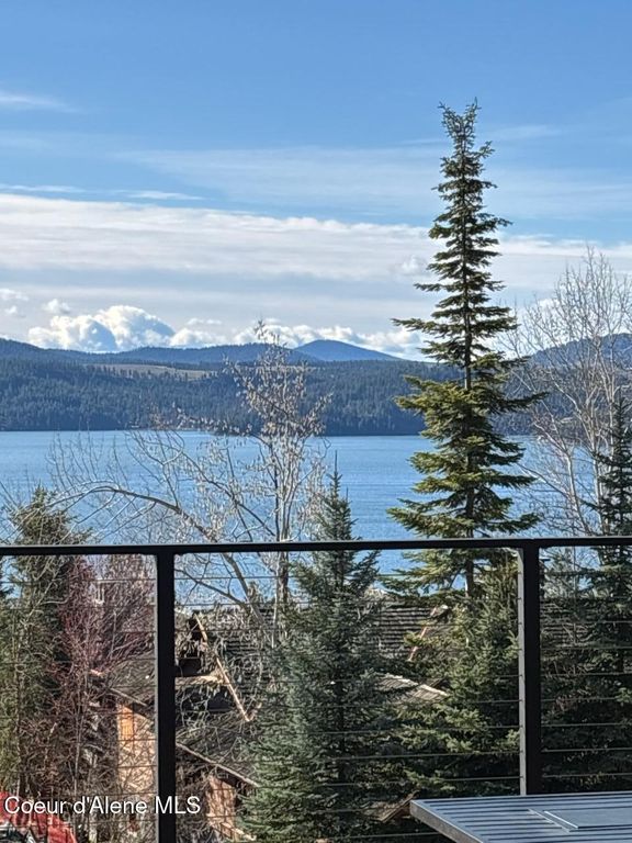 6247 W Onyx CIR, Coeur d'Alene, ID 83814 photo 3