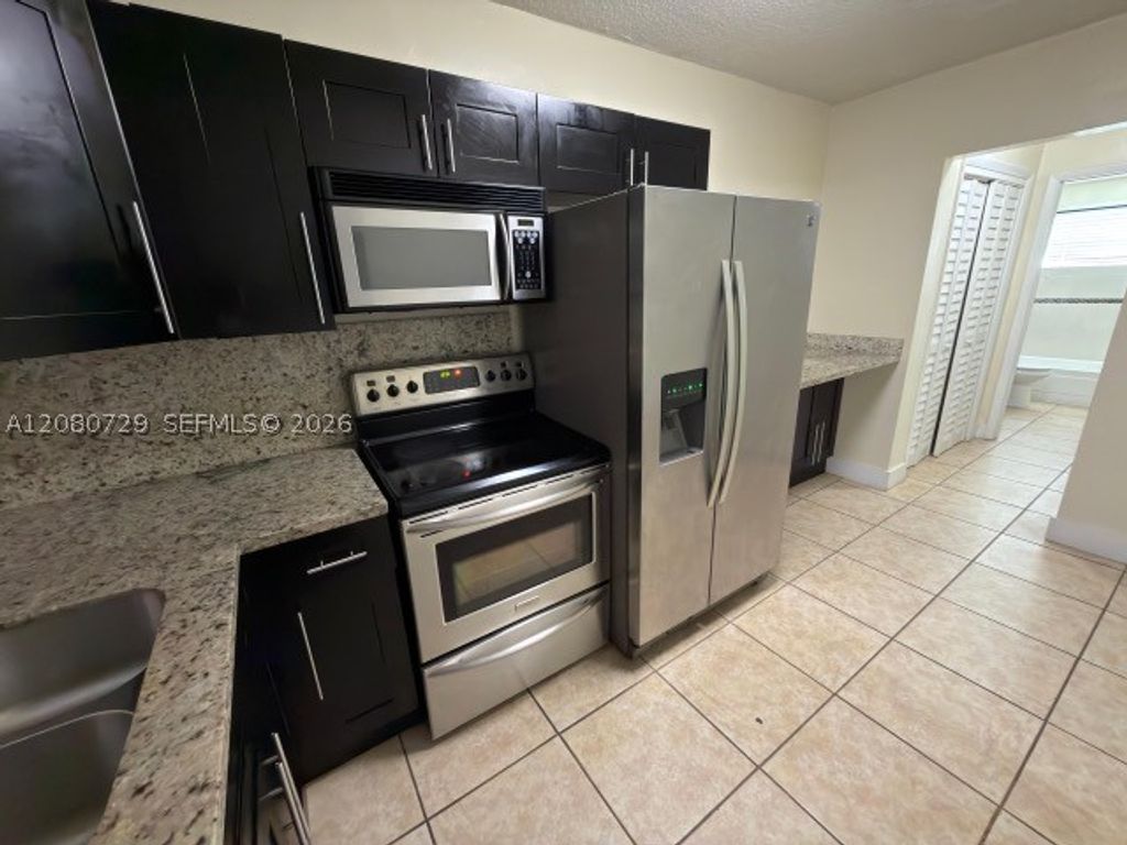 380 E 35th St 9, Hialeah, FL 33013