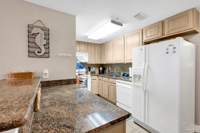 154 Ethel Wingate Dr 104, Pensacola, FL 32507