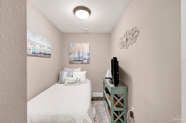 154 Ethel Wingate Dr 104, Pensacola, FL 32507