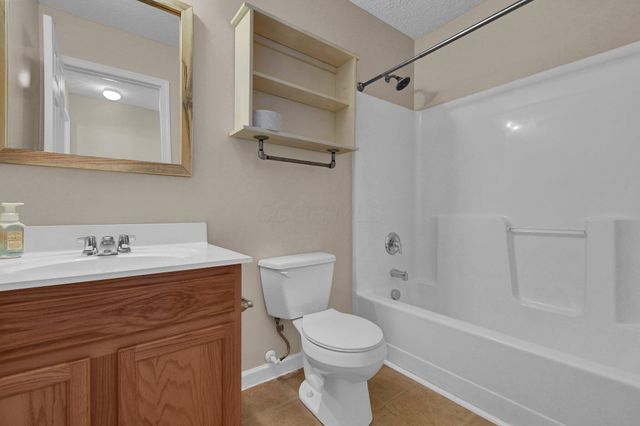 1208 Parsons Court, Pataskala, OH 43062