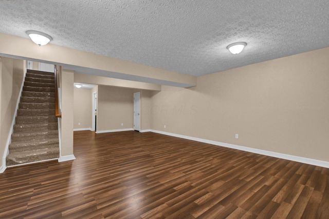 1208 Parsons Court, Pataskala, OH 43062
