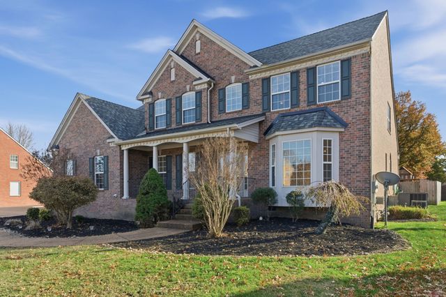 125 Windham Dr, Hendersonville, TN 37075