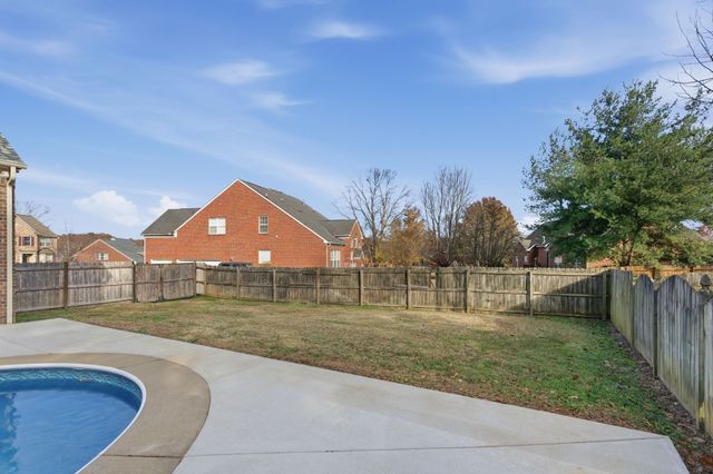 125 Windham Dr, Hendersonville, TN 37075