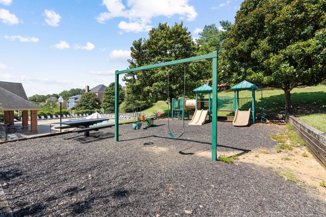 125 Windham Dr, Hendersonville, TN 37075