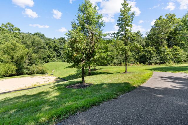 125 Windham Dr, Hendersonville, TN 37075