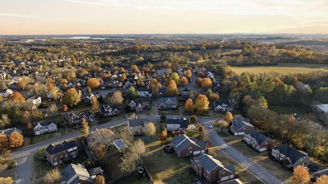 125 Windham Dr, Hendersonville, TN 37075