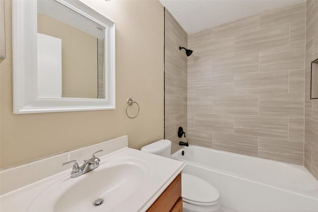 17026 Cypresswood Glen Trail, Hockley, TX 77447