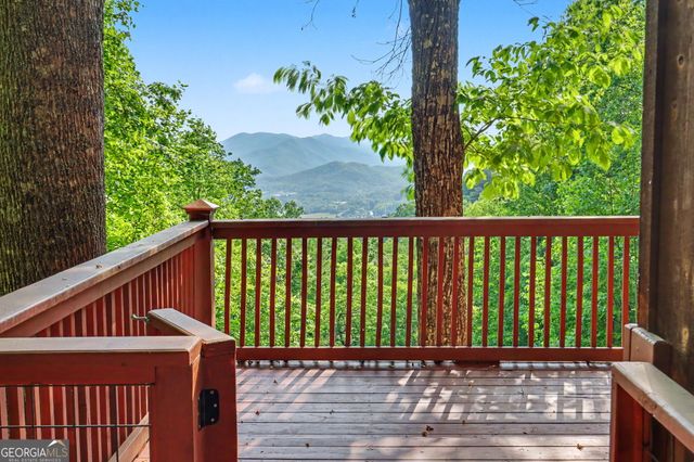 44 Laquinta Lane, Dillard, GA 30537