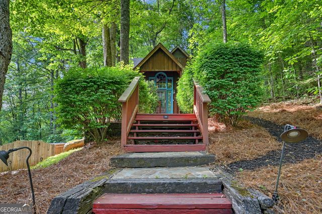 44 Laquinta Lane, Dillard, GA 30537
