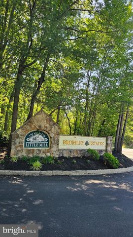 1009 BROMLEY ESTS, Pine Hill, NJ 08021