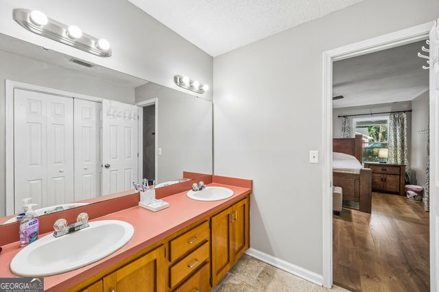 169 W Holly Avenue, Kingsland, GA 31548