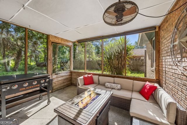 169 W Holly Avenue, Kingsland, GA 31548