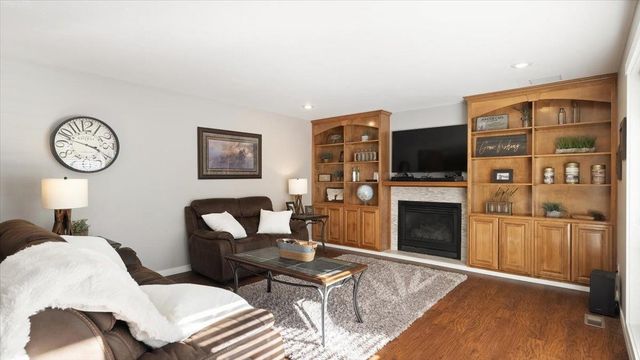 17917 N Saddle Hill Rd, Colbert, WA 99005