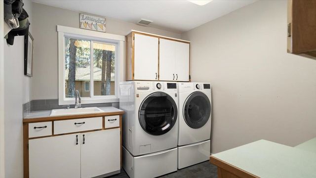 17917 N Saddle Hill Rd, Colbert, WA 99005