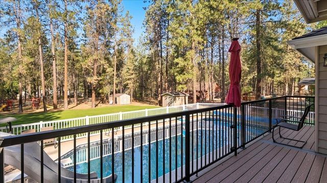 17917 N Saddle Hill Rd, Colbert, WA 99005